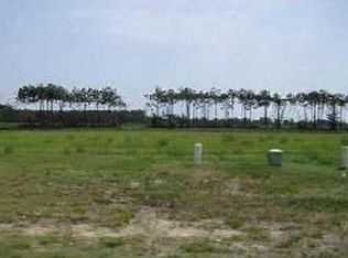 157 Spicer Lake Dr, Holly Ridge, NC 28445