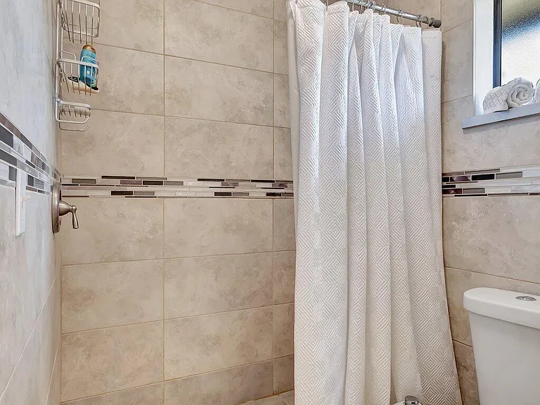 5446 Reynolds Rd — Photo 25