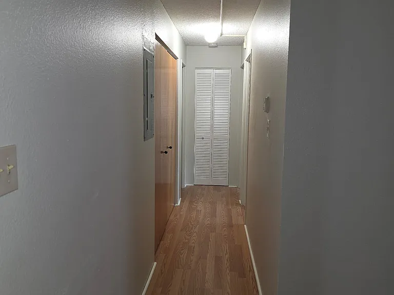 1300 Golden Cir #210 — Photo 11