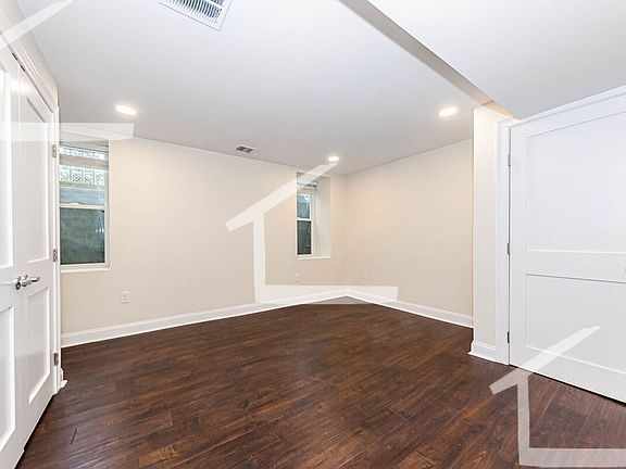 5th image of 20 Albion St #1A
