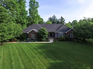 4150 Persimmon Ct, Columbus, IN 47201