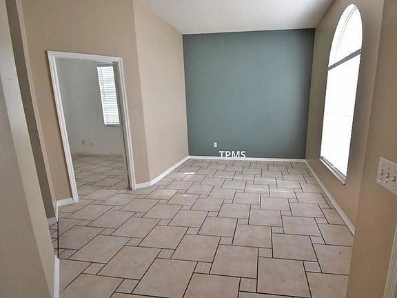 5th image of 12743 Woodbury Oaks Dr