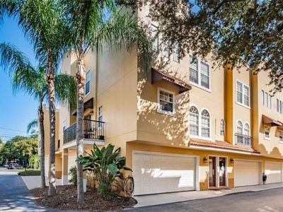 3325 Las Campos Pl, Tampa, FL, 33611