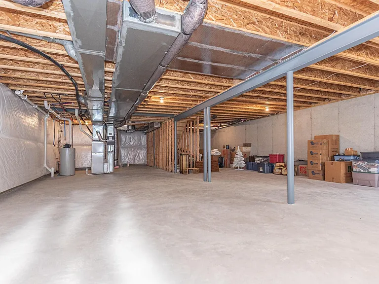 3341 Roseford Blvd — Photo 43