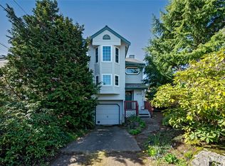 8717 Corliss Ave N, Seattle, WA 98103