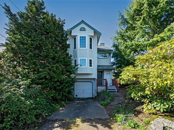 8717 Corliss Avenue N, Seattle, WA 98103