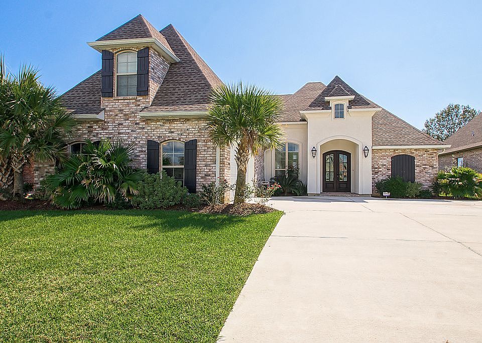 1st image of 294 Cypress Lakes Dr