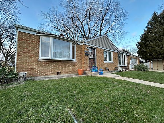 4th image of 3301 Ernst St