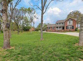155 Bluegrass Dr, Hendersonville, TN 37075