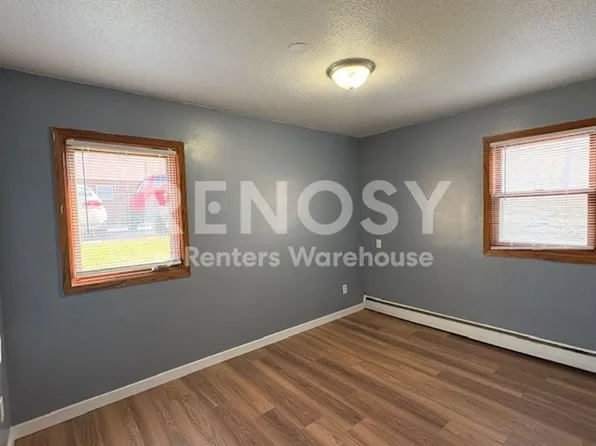 5749 33rd Ave S APT 2, Minneapolis, MN 55417