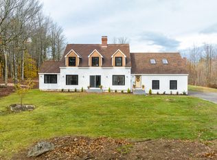 52 Ledge Hill Rd, Raymond, ME 04071