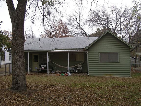 5th image of 411 Bradley St