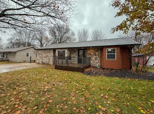 468 High St, Emmons, MN 56029