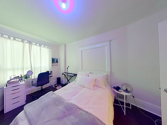 5th image of 1054 Dovercourt Rd #3