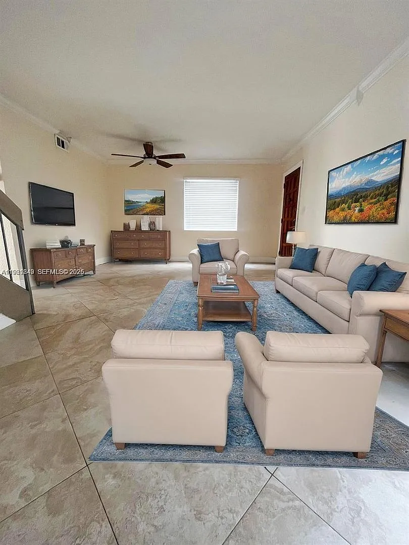 5249 W 24th Court 5249, Hialeah, FL 33016 — Photo 3