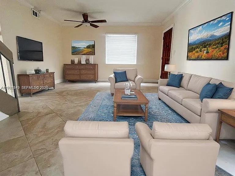 5249 W 24th Ct #5249 — Photo 3