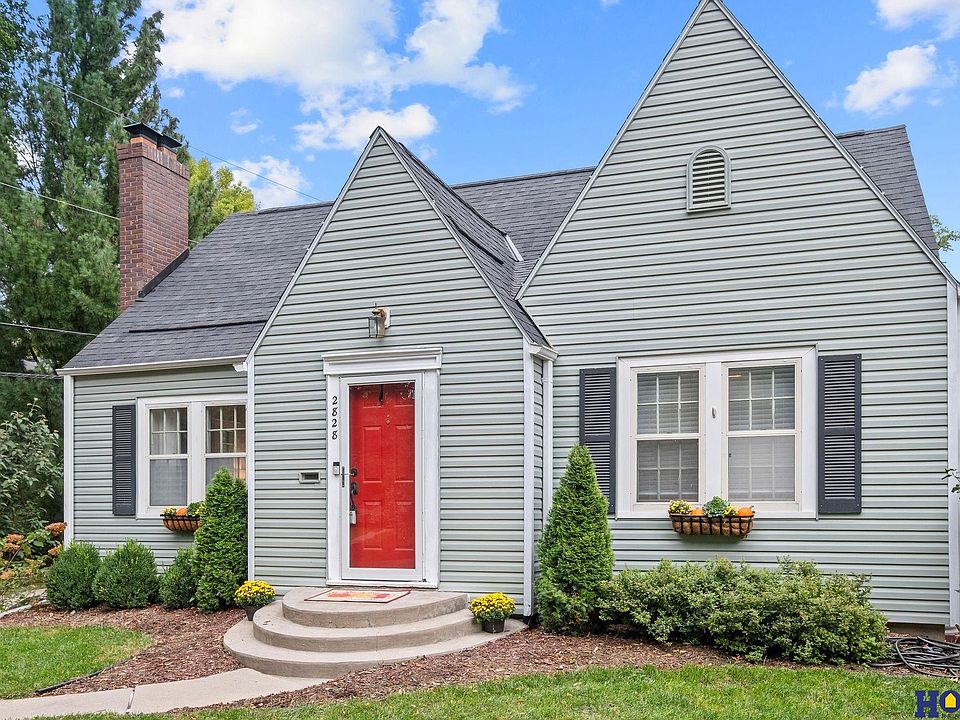 1st image of 2828 Cedar Ave