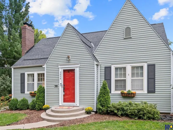 2828 Cedar Ave, Lincoln, NE 68502