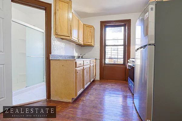 Rented by ZealEstate Group Inc | media 26