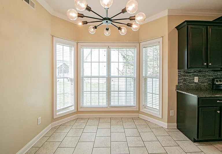 809 Carousel Ct — Photo 8