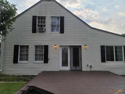 1710 Albany Ave, Hot Springs, SD, 57747