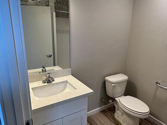 3rd image of 4601 Pacific Ave #1/12