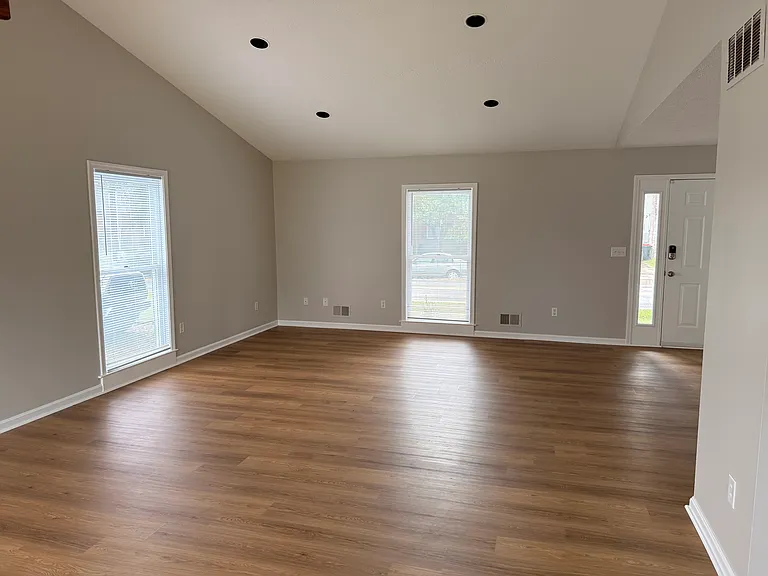 1009 Hess Ln — Photo 31