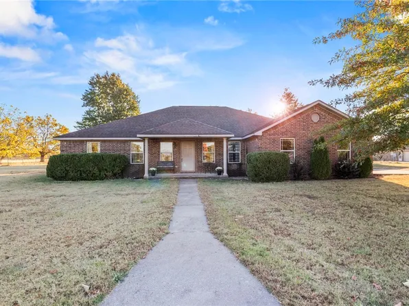 8244 W Brown Rd, Lowell, AR 72745