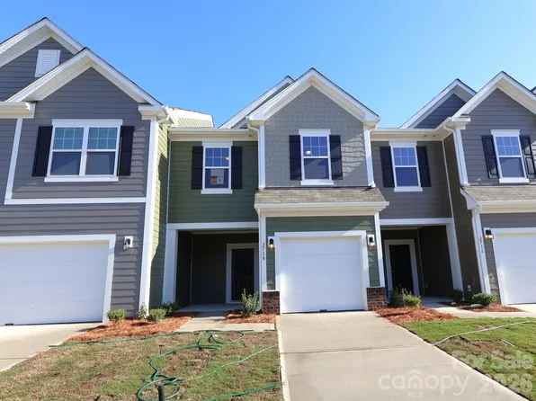 2718 Yeager Dr NW, Concord, NC 28027
