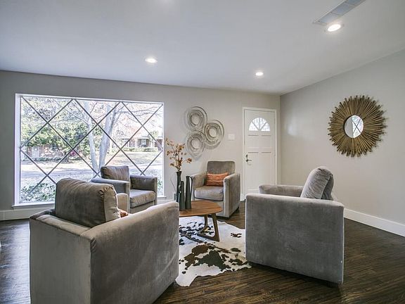 3rd image of 10916 Scotsmeadow Dr