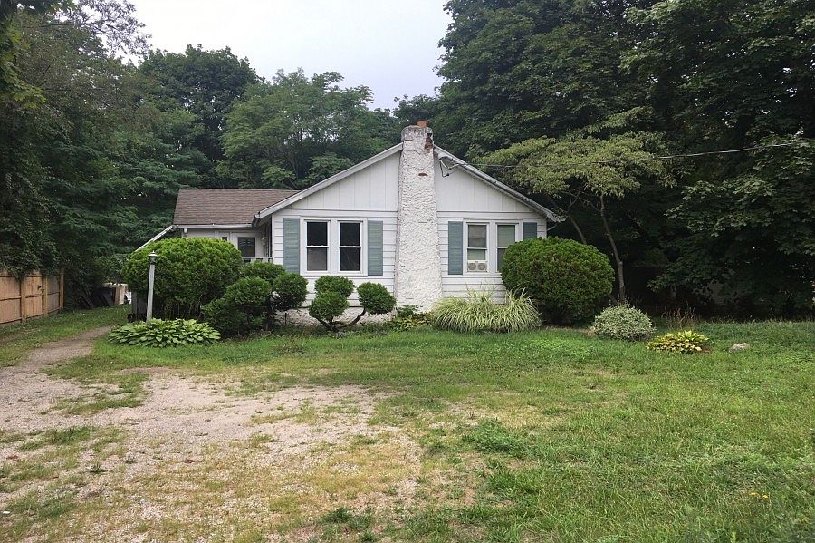 1046 Waverly Ave, Holtsville, NY 11742 Zillow