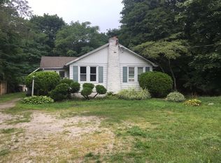 1046 Waverly Ave, Holtsville, NY 11742