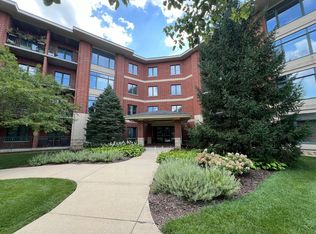 855 E 22nd St APT 206, Lombard, IL
