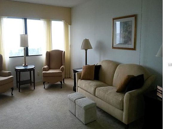 4th image of 2620 Cove Cay Dr Unit 905