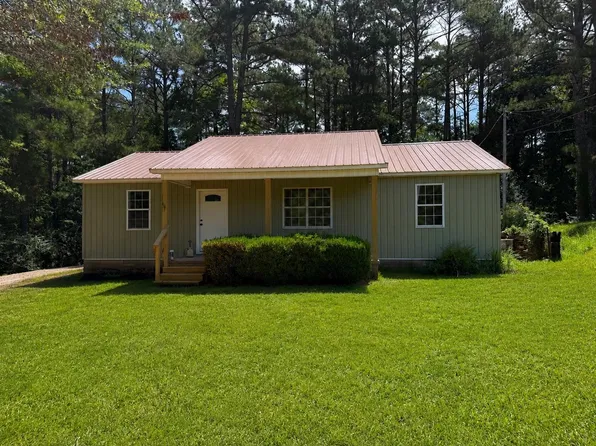 125 Foust Ln, Selmer, TN 38375
