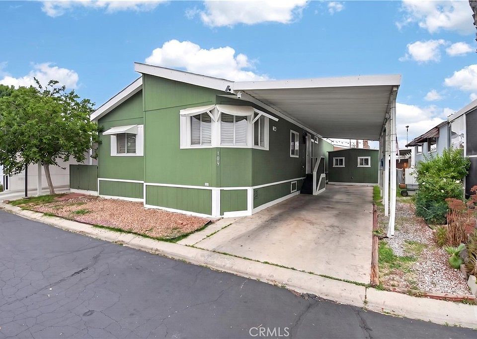 1st image of 1150 N Kirby St Space 109