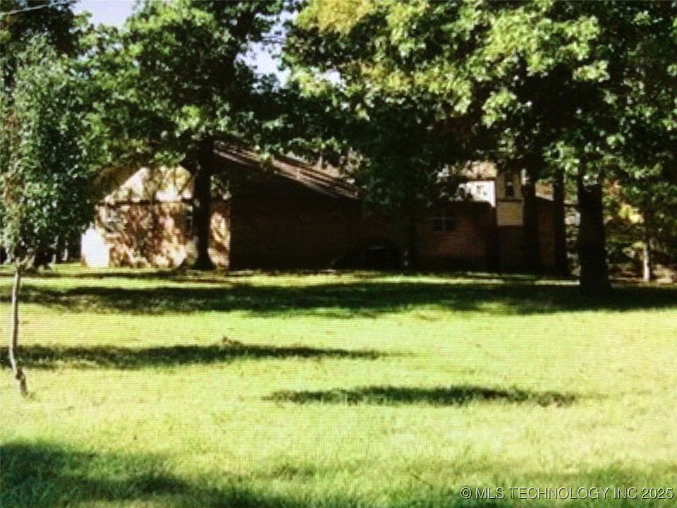 2nd image of 6959 E 561st Rd