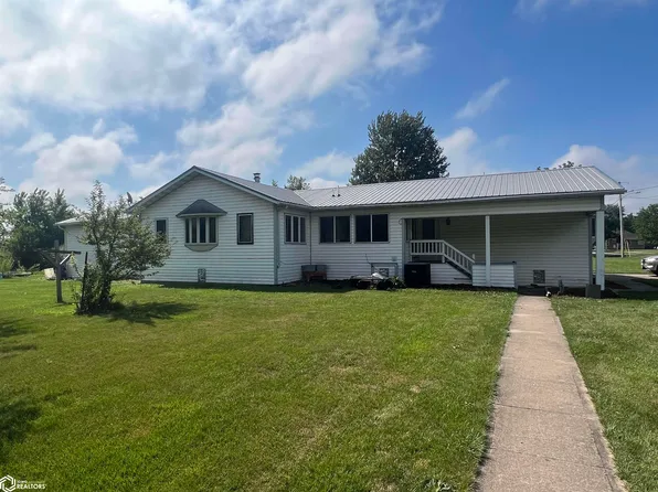 301 Washington St, Libertyville, IA 52567