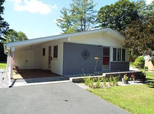 102 Brandon Dr, Lewisburg, WV 24901