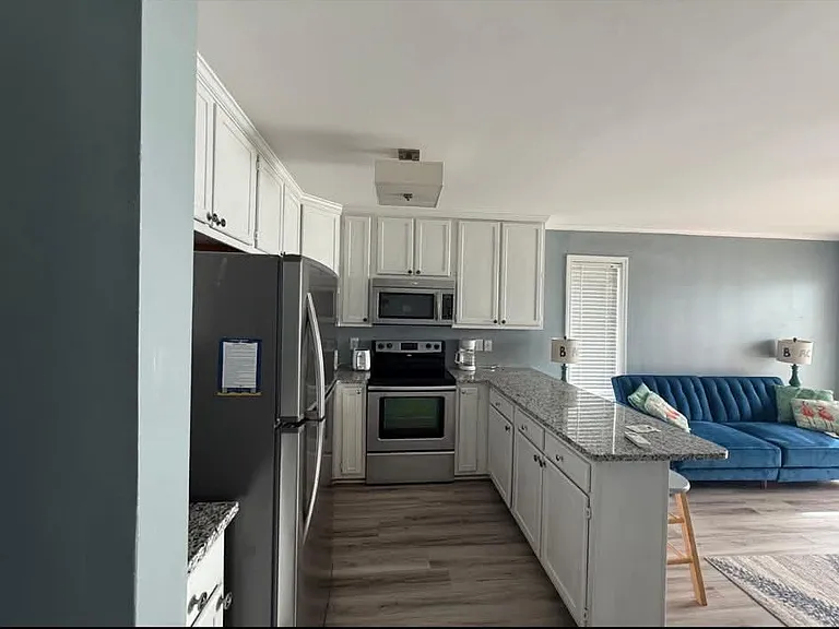 2250 New River Inlet Rd — Photo 2