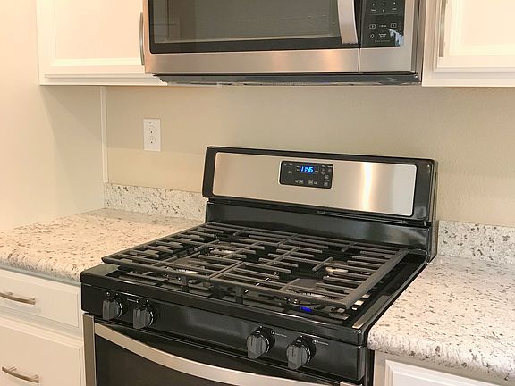 Gas stove.
