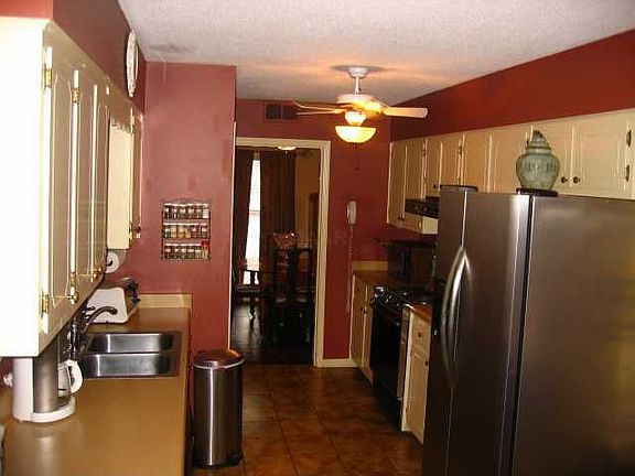 2nd image of 5690 Eastover Pl