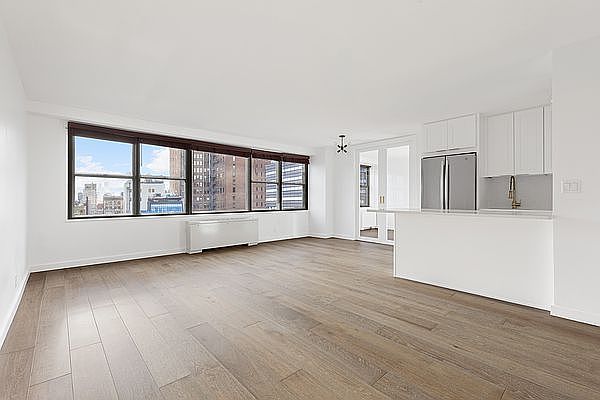 1st image of 7 E 14th St APT 17S