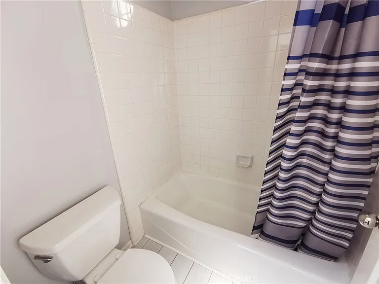 11539 Lancaster Way — Photo 22