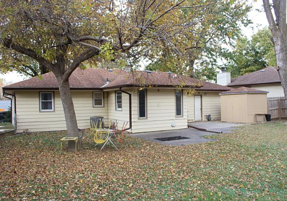 2nd image of 127 Wesgaye St