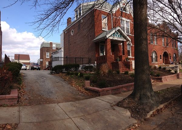 1st image of 2815 Henrietta Pl