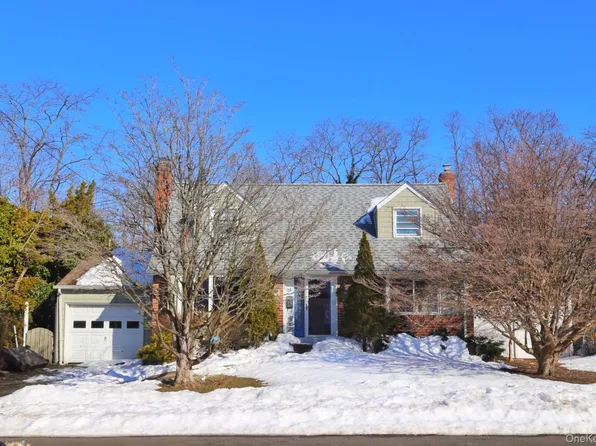 14 Willets Drive, Syosset, NY 11791