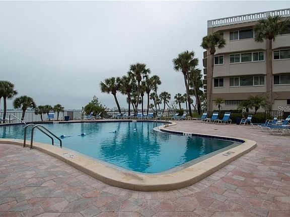 2nd image of 100 Bluff View Dr APT 502C