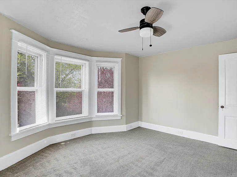 319 N 2nd St #1 — Photo 12