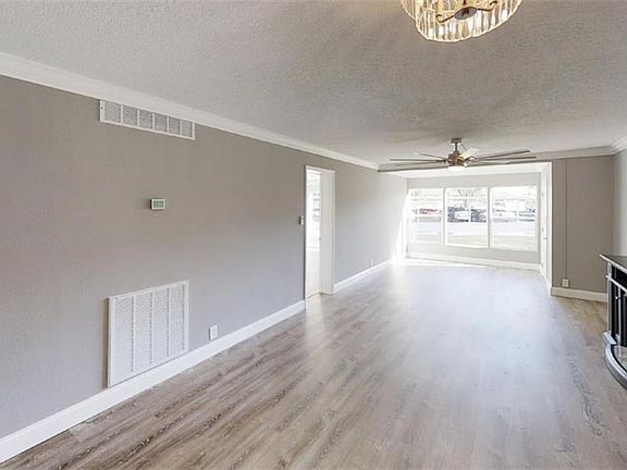 4th image of 333 Lake Howard Dr NW APT 104D